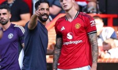 米兰体育平台-伯恩利客场扳平，伯恩利球员球迷赞扬英勇表现的简单介绍