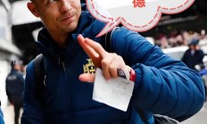 米兰体育在线-C罗正式宣布离开利雅得胜利，结束与球队合作