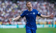 米兰体育官网app-切尔西外场失，堂战告手和抢积通过