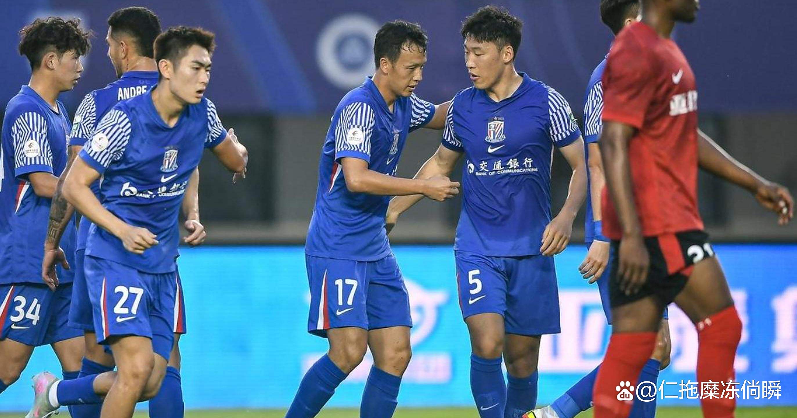 关于申花主场不敌恒大,中超榜首之争悬念重重的信息 关于申花主场不敌恒大,中超榜首之争悬念重重的信息