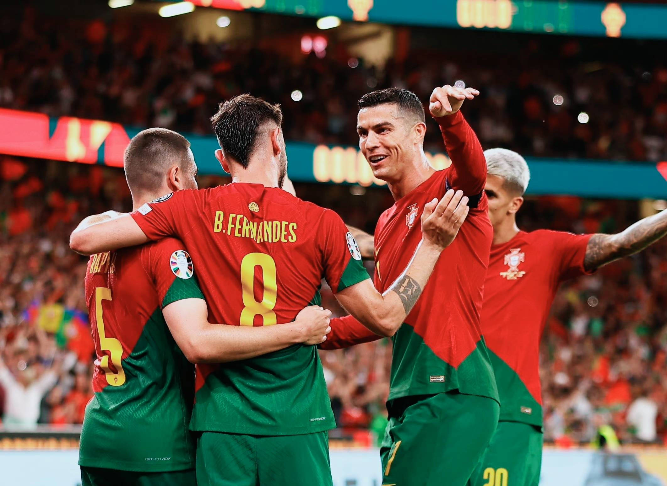 比利时队面对葡萄牙展开激烈对抗,全取胜局的简单介绍 比利时队面对葡萄牙展开激烈对抗,全取胜局的简单介绍