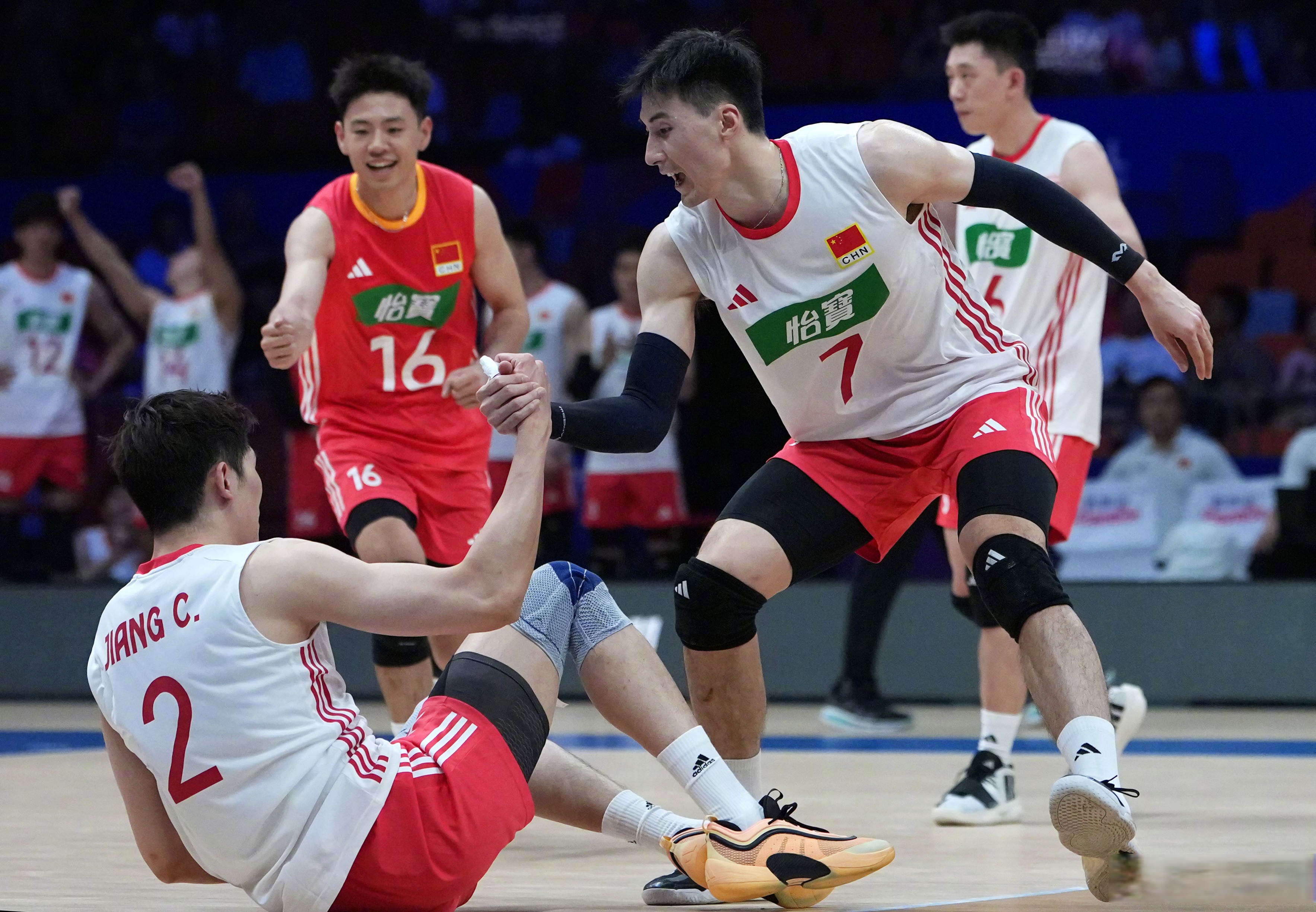 塞尔维亚队击败对手,提升排名奋发努力 塞尔维亚队击败对手,提升排名奋发努力