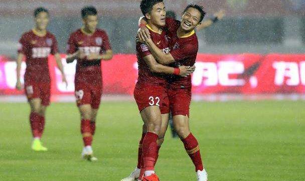 关于新疆亚泰主场惊险获胜,逆转对手的信息 关于新疆亚泰主场惊险获胜,逆转对手的信息