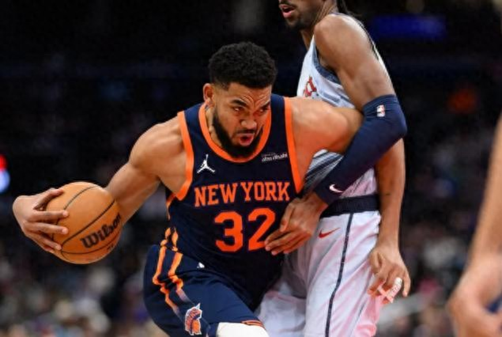 进攻受阻,球队缺乏有效手段 进攻受阻,球队缺乏有效手段