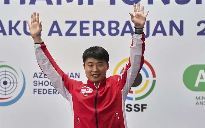 中国射击运动员刷新个人最好战绩，夺冠