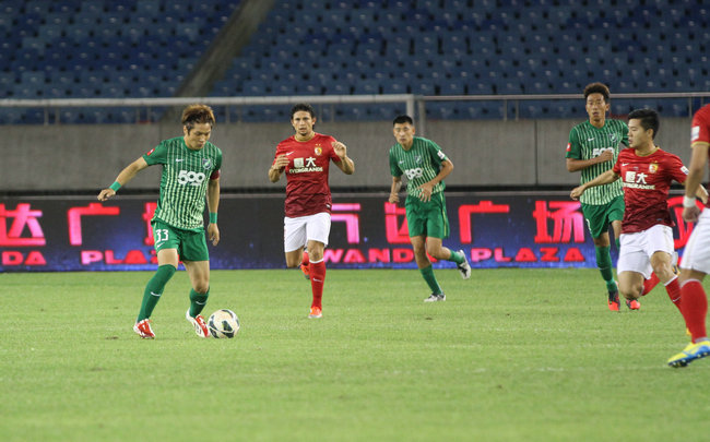 恒大客场不敌绿城,积分榜排名下滑的简单介绍 恒大客场不敌绿城,积分榜排名下滑的简单介绍