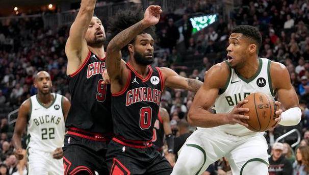 雄鹿主场连胜公牛2比1领先 雄鹿主场连胜公牛2比1领先