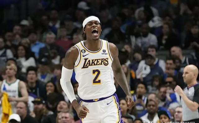 老鹰胜湖人，卡佩拉制霸内线