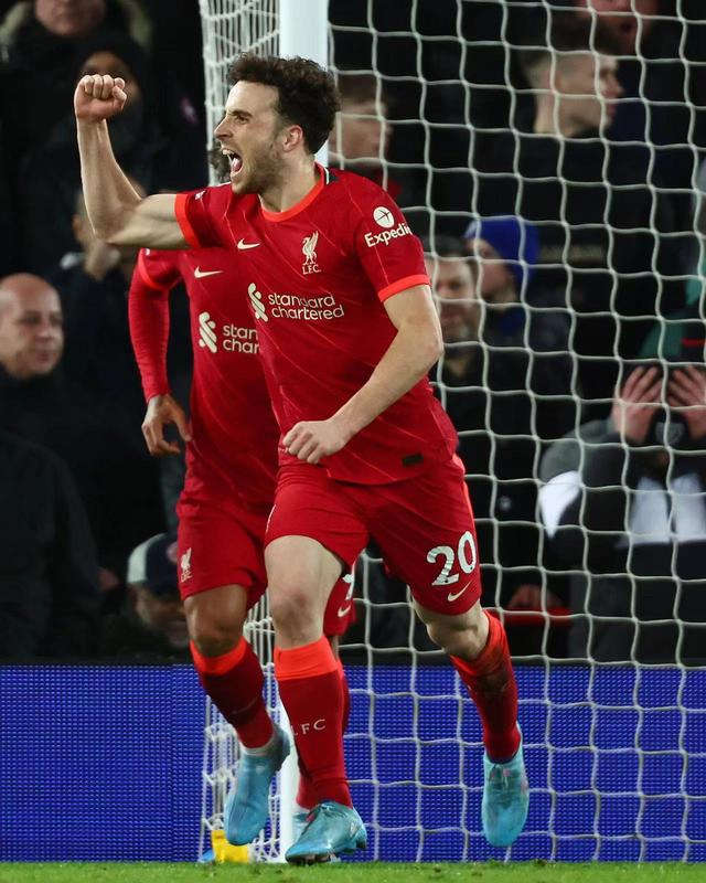 德国足球联赛积分榜紧张，卫冕冠军遭遇连败