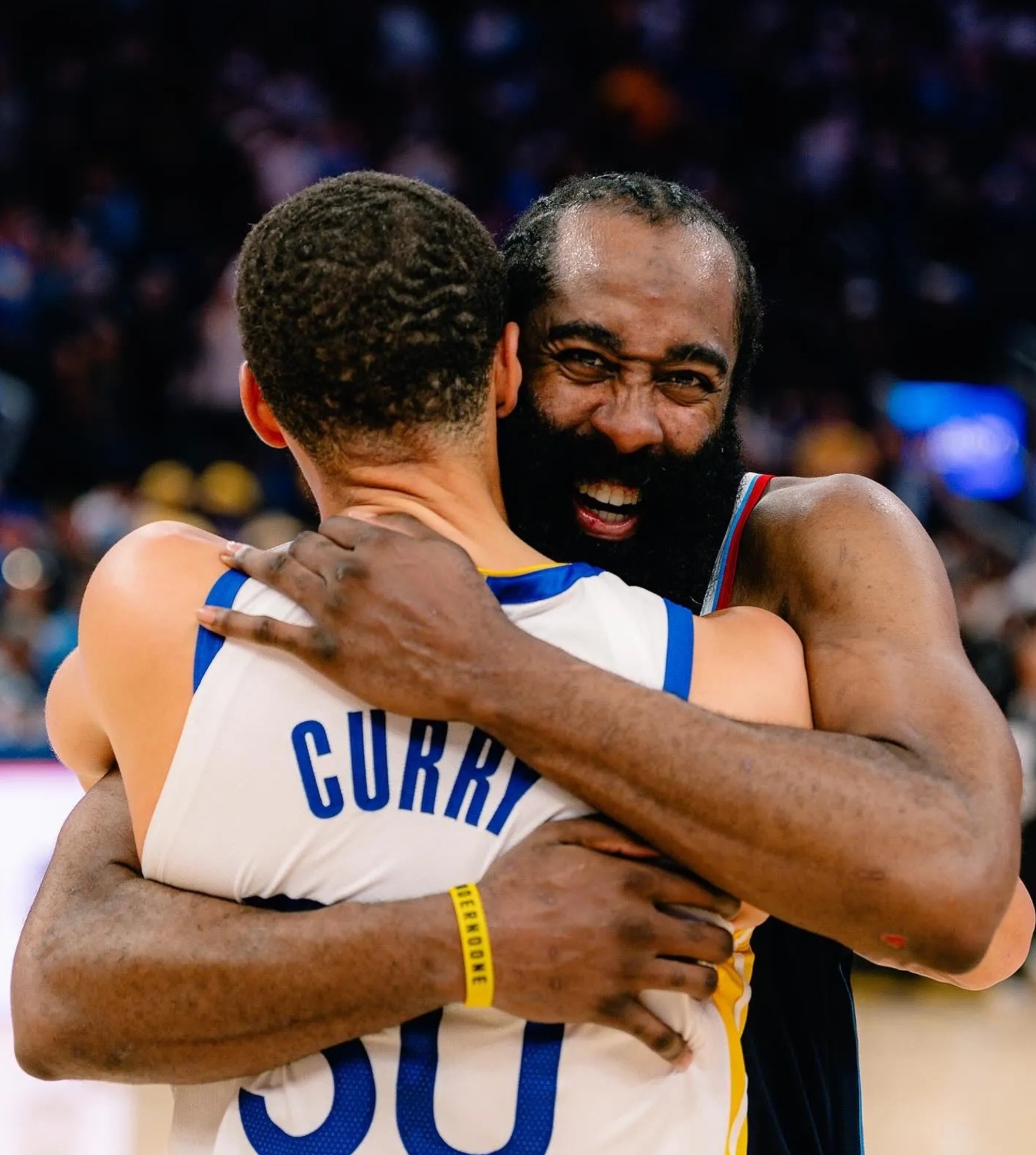 关于火箭战胜雄鹿:哈登的三分在关键时刻决胜负的信息 关于火箭战胜雄鹿:哈登的三分在关键时刻决胜负的信息