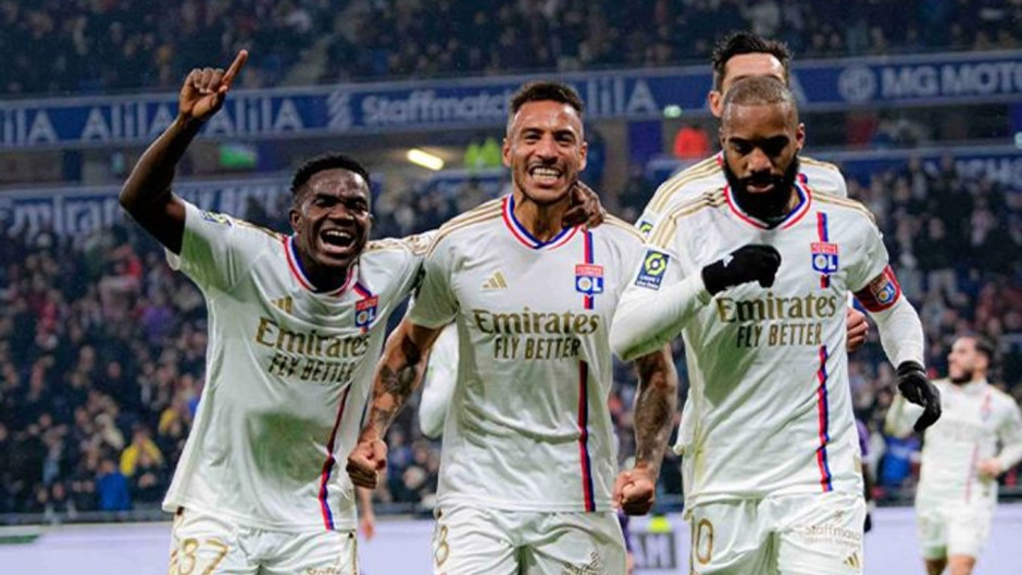 关于里昂主场大胜,重登法甲榜首位置的信息 关于里昂主场大胜,重登法甲榜首位置的信息