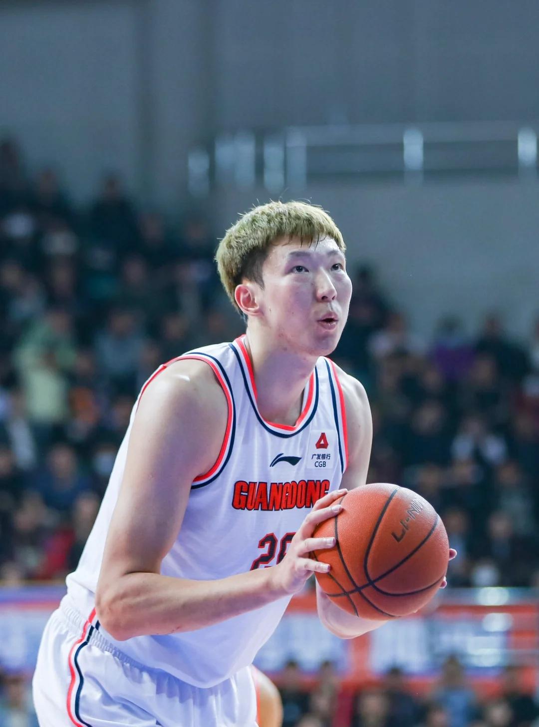 广东队在比赛中以高水平表现获胜