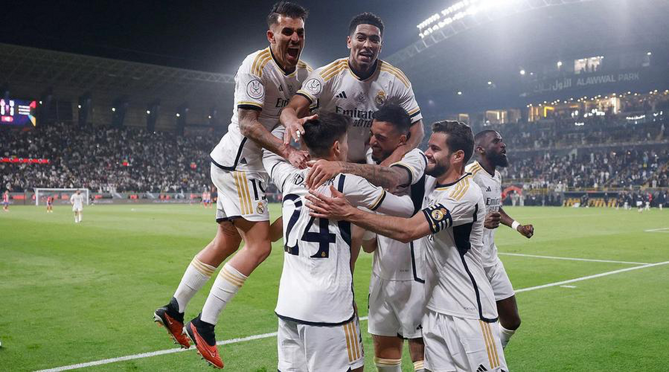 游泳比赛劲敌对决：澳大利亚选手胜出的简单介绍